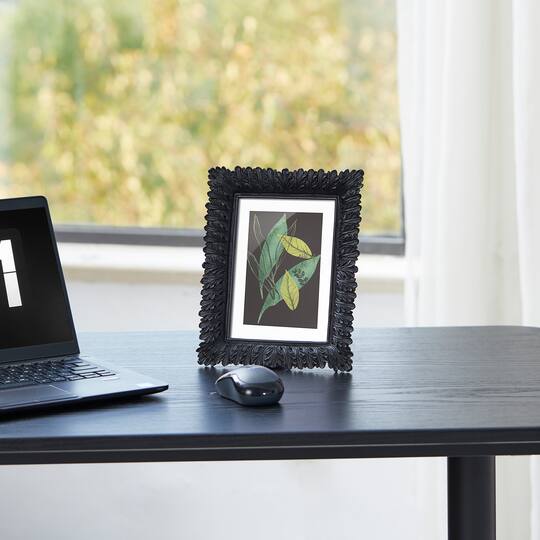 Glitzhome® 5" x 7" Black Scoop abletop Picture Frame
